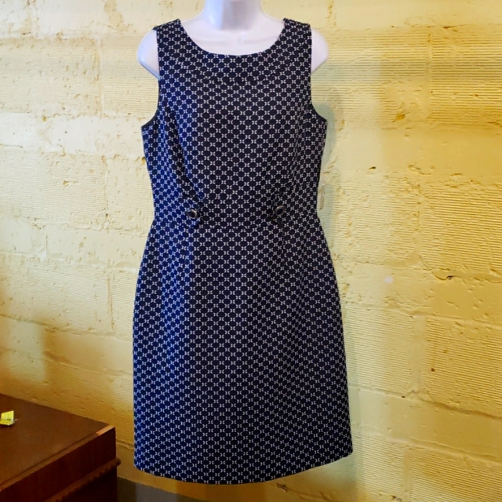 Tahari dress size 10
